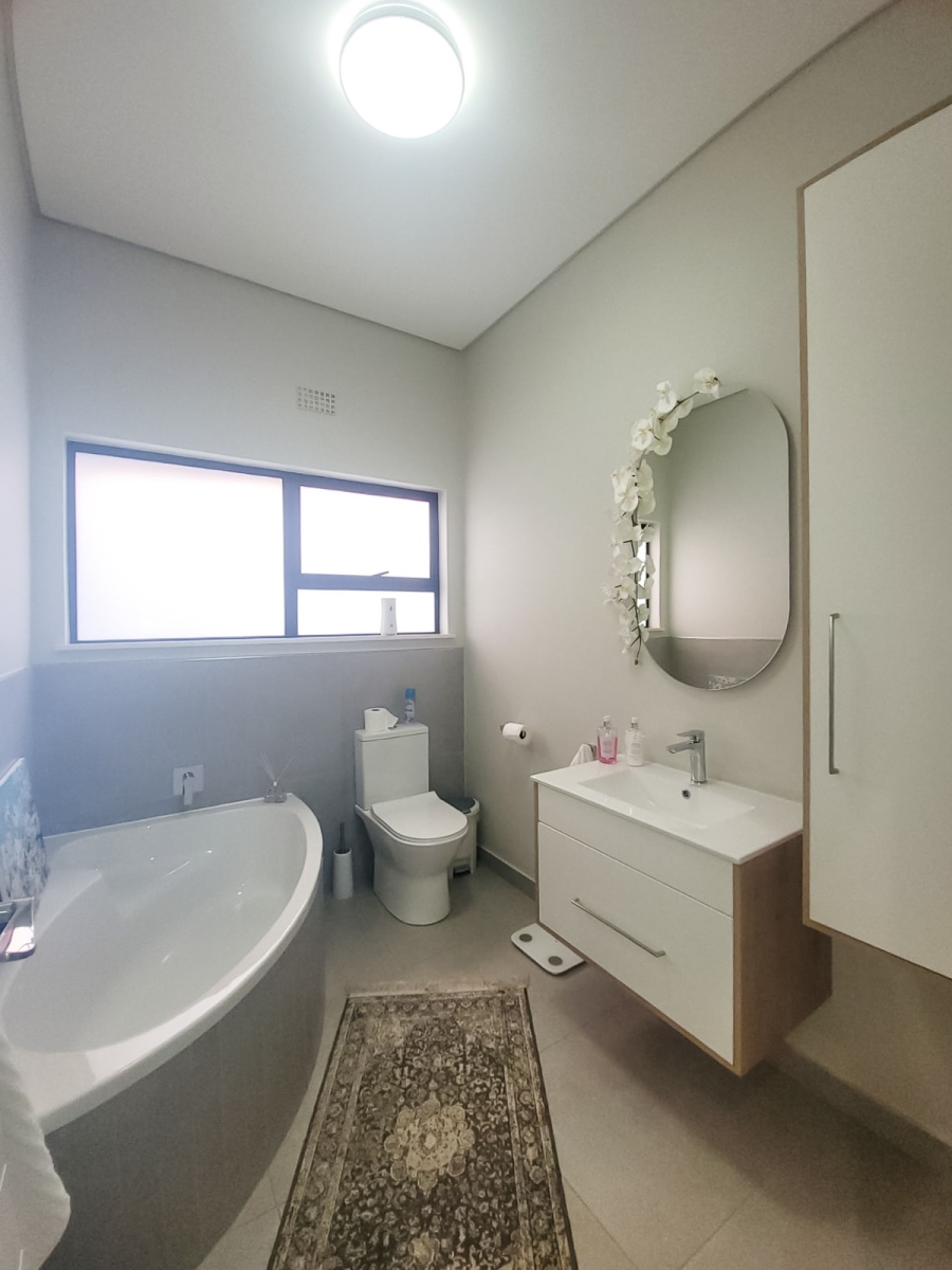 2 Bedroom Property for Sale in Van Der Hoff Park North West